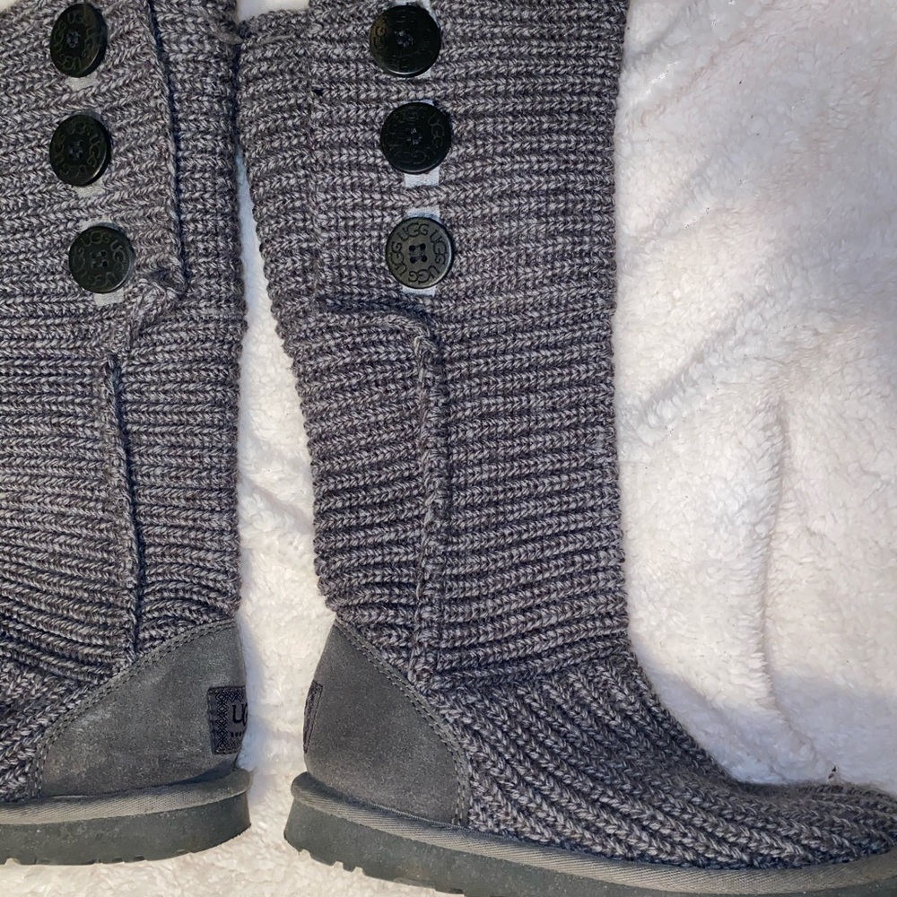 UGG Cardy Boots - Picture 3 of 6